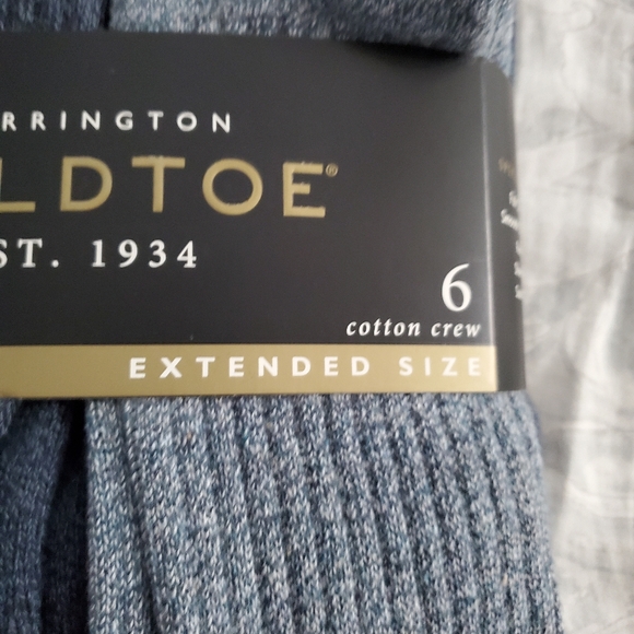 NWT Men's Extended Size Goldtoe sox - Picture 2 of 4